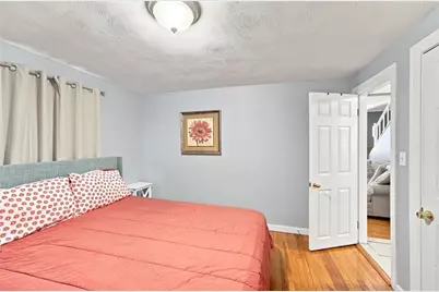 70 Overland Avenue, Cranston, RI 02910 - Photo 16