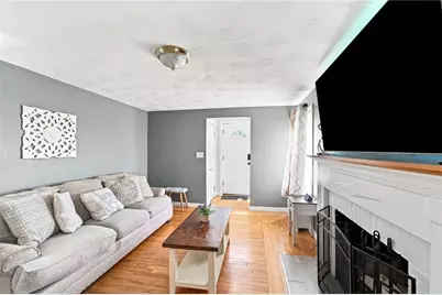 70 Overland Avenue, Cranston, RI 02910 - Photo 12