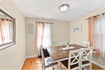 70 Overland Avenue, Cranston, RI 02910 - Photo 8