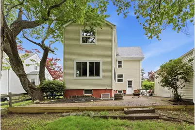 27 Hemlock Avenue, Cranston, RI 02910 - Photo 30