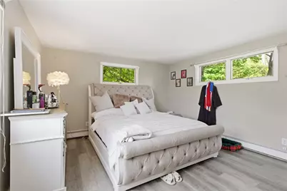 27 Hemlock Avenue, Cranston, RI 02910 - Photo 20