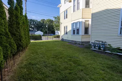 29 Hamlet Avenue, Woonsocket, RI 02895 - Photo 6