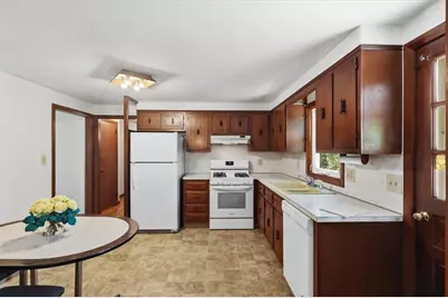 83 Sage Drive, Warwick, RI 02886 - Photo 8