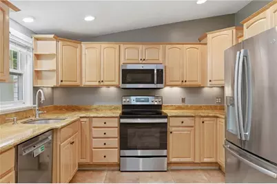 8 Ledgemont Drive, Lincoln, RI 02865 - Photo 8