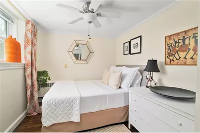 9 Red Cross Terrace, Newport, RI 02840 - Photo 6