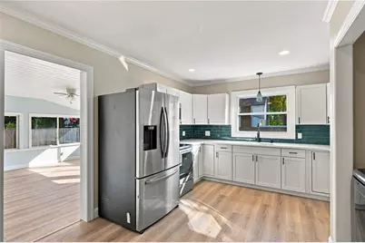 90 Natick Avenue, Warwick, RI 02886 - Photo 8