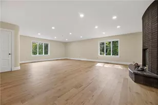 136 White Birch Cir, Scituate, RI 02831 - Photo 10