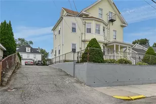 143 Garden St, Pawtucket, RI 02860 - Photo 2