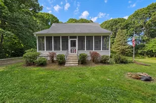 30 Earle Dr, North Kingstown, RI 02852 - Photo 2