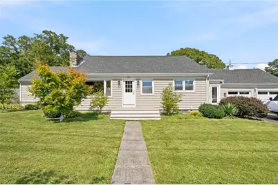 561 Boyds Lane, Portsmouth, RI 02871 - Photo 2