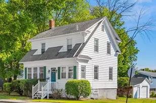 53 Wampanoag Trl, East Providence, RI 02915 - Photo 2