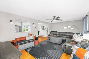 39 Okinawa Ave, Warwick, RI 02889 - Photo 8