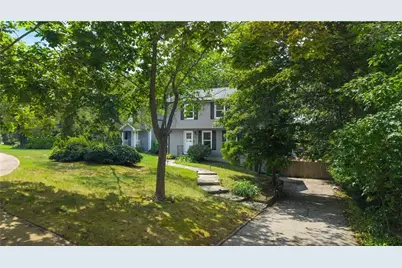 39 Okinawa Avenue, Warwick, RI 02889 - Photo 4
