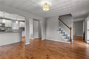 2 Medieval Way, West Warwick, RI 02893 - Photo 10