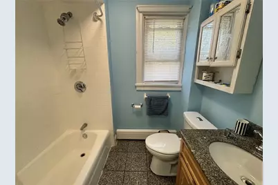 16 Grafton Street, Newport, RI 02840 - Photo 12