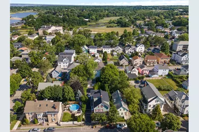 11 Lincoln Avenue #3, Bristol, RI 02809 - Photo 16