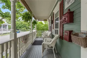 11 Lincoln Ave, Bristol, RI 02809 - Photo 4
