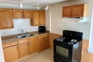 9 Winter St, Lincoln, RI 02838 - Photo 2