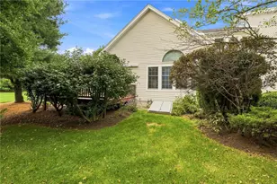 45 Fieldstone Dr, East Greenwich, RI 02818 - Photo 36