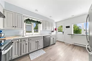 185 Kearns Ave, Tiverton, RI 02878 - Photo 18