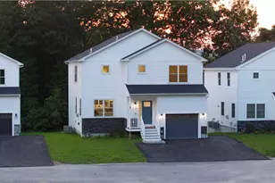 9 Stoneridge Rd, Smithfield, RI 02917 - Photo 2