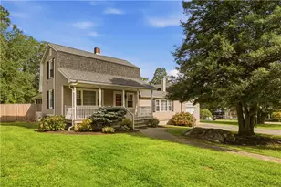 21 King Rd, Tiverton, RI 02878 - Photo 1