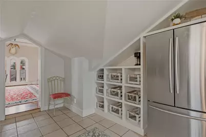 92 Pelham Street #3, Newport, RI 02840 - Photo 8
