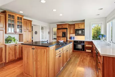 80 Holman Street, Portsmouth, RI 02871 - Photo 8