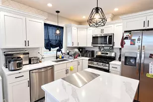 20 Fairview St, Providence, RI 02908 - Photo 16