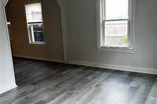 127 Sherman St, Pawtucket, RI 02860 - Photo 2