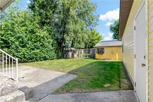 66 Larchmere Dr, East Providence, RI 02916 - Photo 18