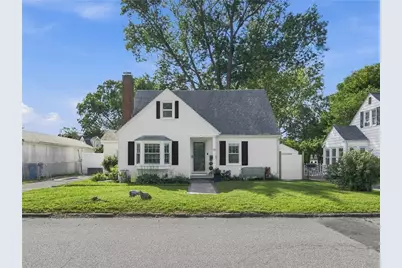 17 Boulevard Avenue, Lincoln, RI 02865 - Photo 1