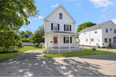 9 Cummings Road, Newport, RI 02840 - Photo 2