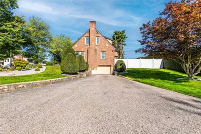 3 Moreland Street, Johnston, RI 02919 - Photo 6