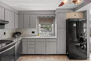 294 Washington St, West Warwick, RI 02893 - Photo 14