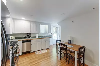 34 Catherine Street #A, Newport, RI 02840 - Photo 6