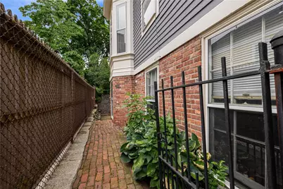 22 Halsey Street #2, Providence, RI 02906 - Photo 18