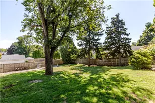 104 Meadow Rd, North Providence, RI 02904 - Photo 44