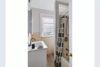 13 Rosebank Avenue, Providence, RI 02908 - Photo 6