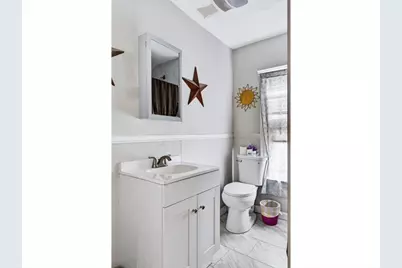 13 Rosebank Avenue, Providence, RI 02908 - Photo 22