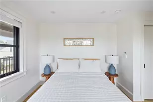7 Dearborn St, Newport, RI 02840 - Photo 22