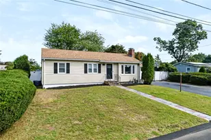 27 Kalmer Rd, Warwick, RI 02886 - Photo 2