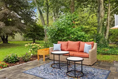 7 Beach Street, Newport, RI 02840 - Photo 38