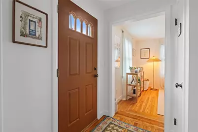 7 Beach Street, Newport, RI 02840 - Photo 2