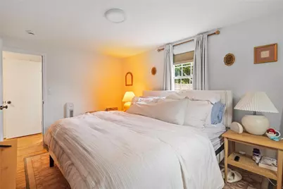 7 Beach Street, Newport, RI 02840 - Photo 24