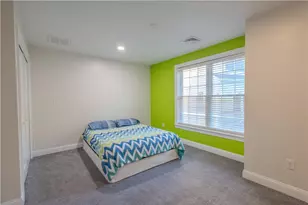 902 Hunting Hill Dr, Cumberland, RI 02864 - Photo 16