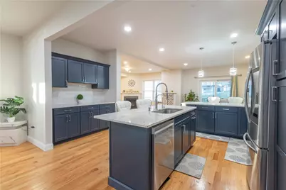 902 Hunting Hill Drive, Cumberland, RI 02864 - Photo 2