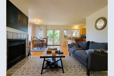 9 Narragansett Avenue #3, Newport, RI 02840 - Photo 1