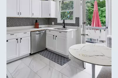 11 Hagan Street, Providence, RI 02904 - Photo 4