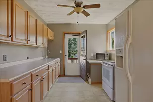 156 Stafford Rd, Tiverton, RI 02878 - Photo 8